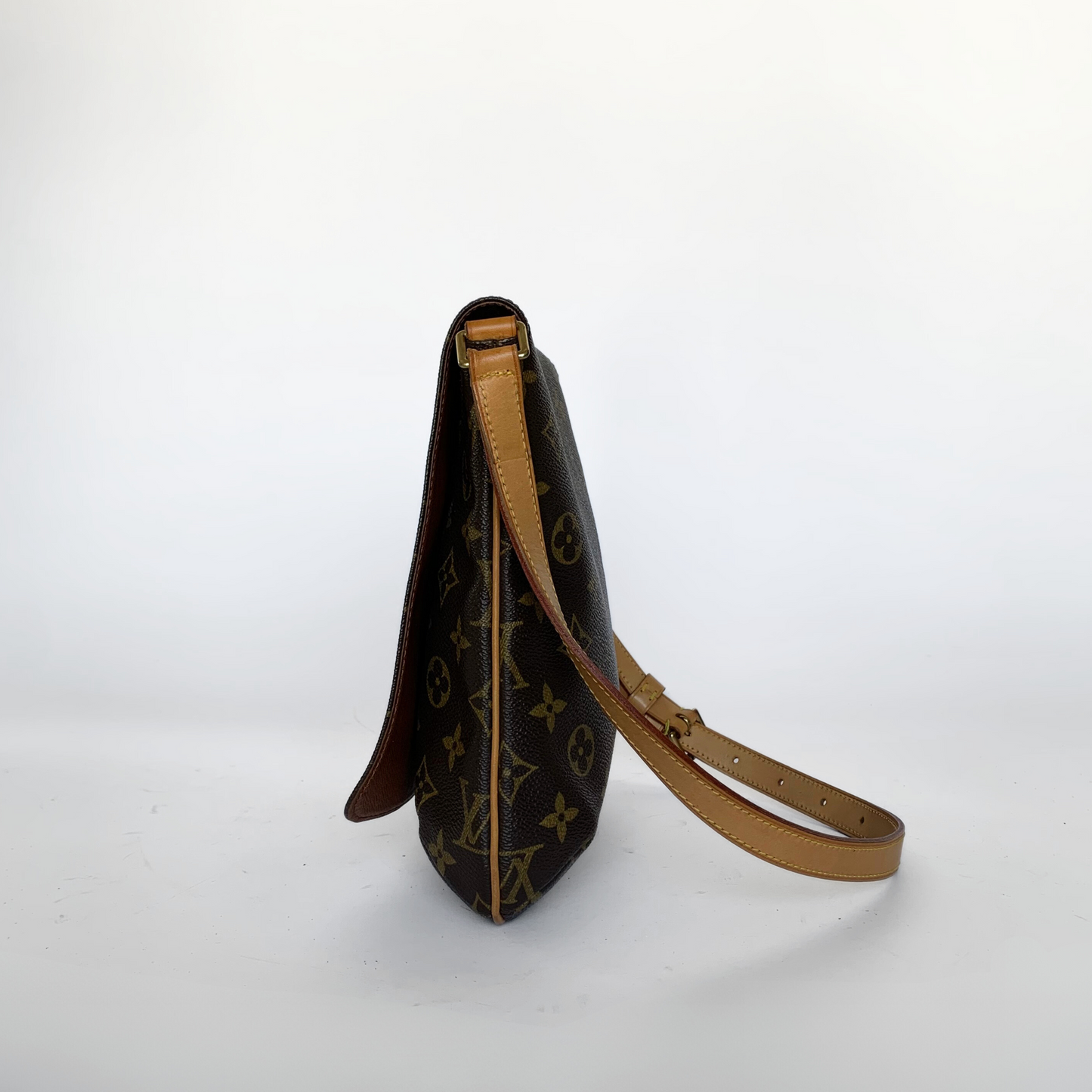 Louis Vuitton Louis Vuitton Musette Tango Monogram Canvas - Shoulder bags - Etoile Luxury Vintage