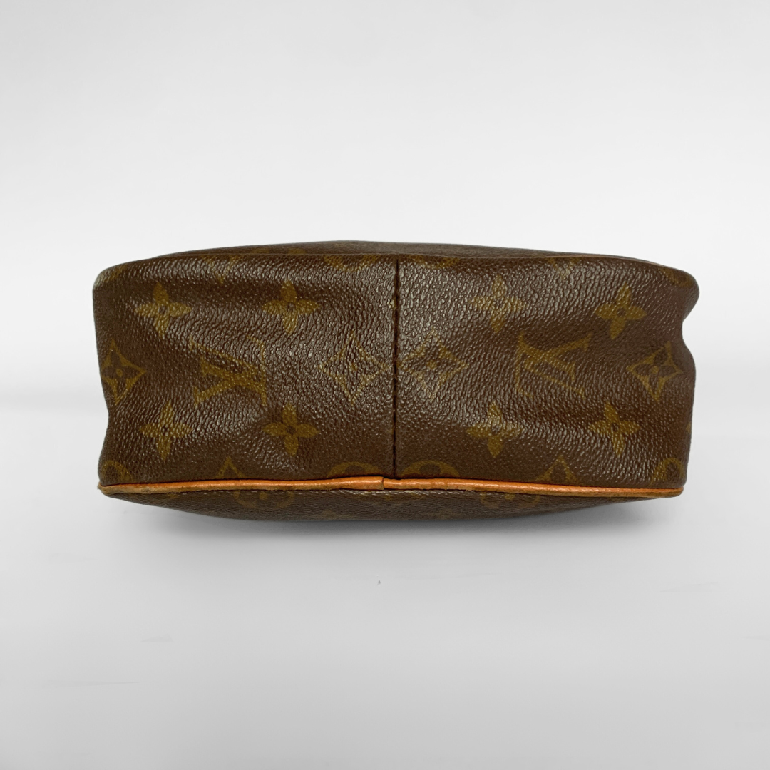 Louis Vuitton Louis Vuitton Marceau Monogram Canvas - Crossbody bags - Etoile Luxury Vintage