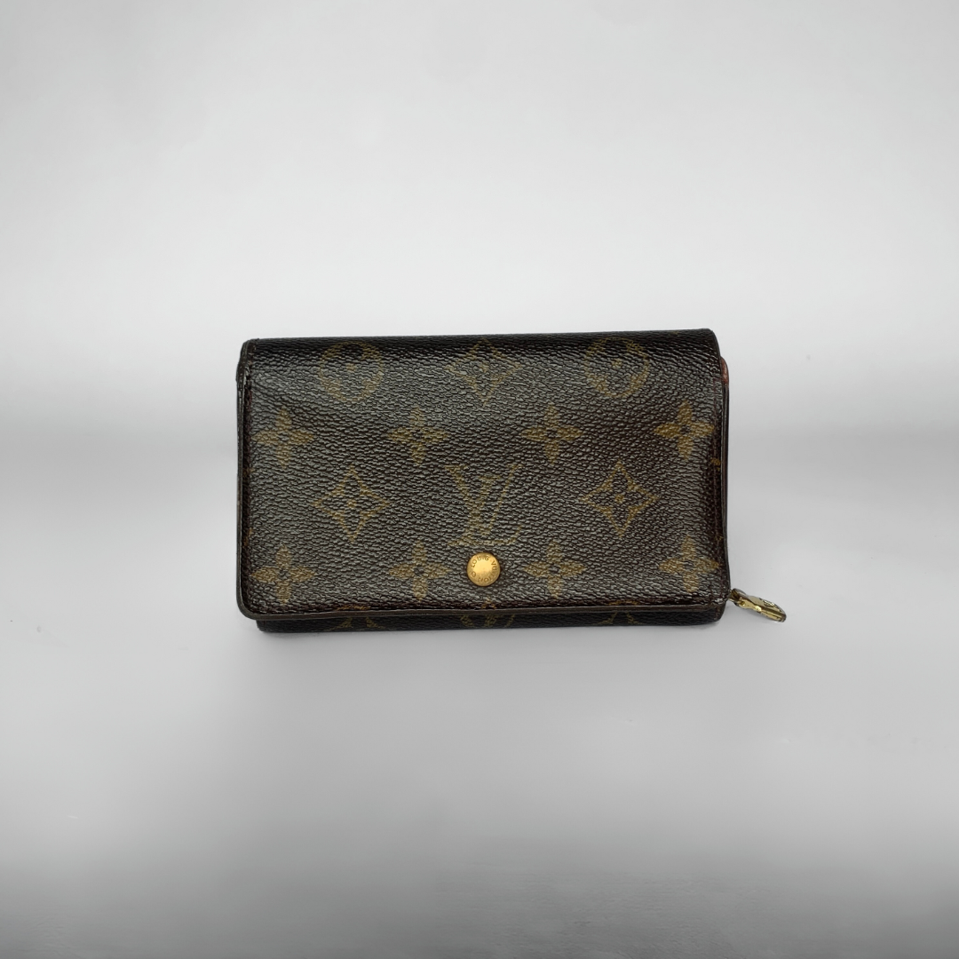 Louis Vuitton Louis Vuitton Wallet Medium Monogram Canvas - Wallets - Etoile Luxury Vintage