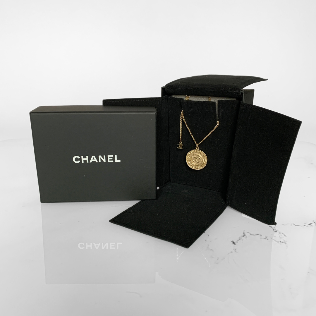 Chanel Chanel Coin Necklace Metal - Jewelry - Etoile Luxury Vintage