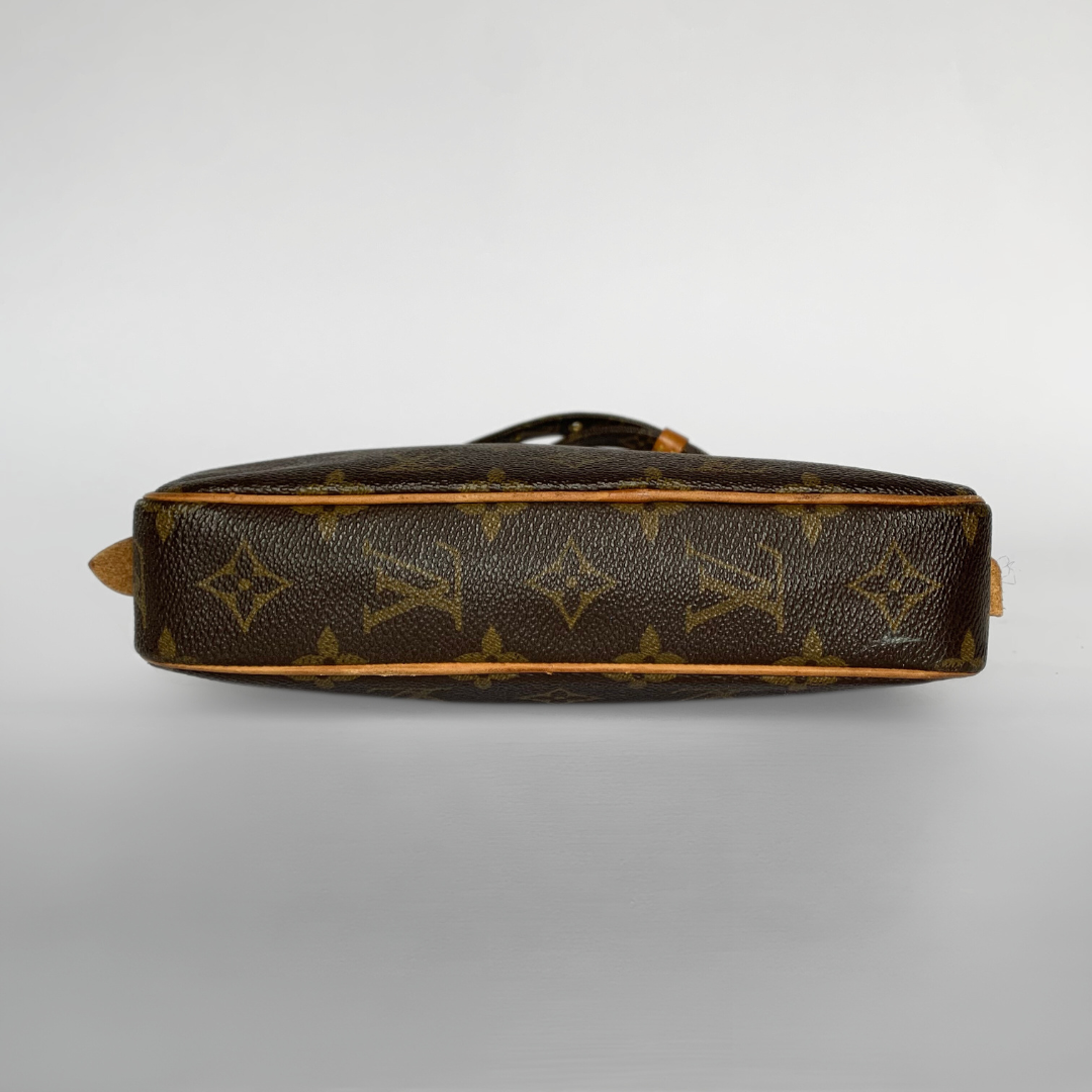 Louis Vuitton Louis Vuitton Marley Monogram Canvas - Handbags - Etoile Luxury Vintage