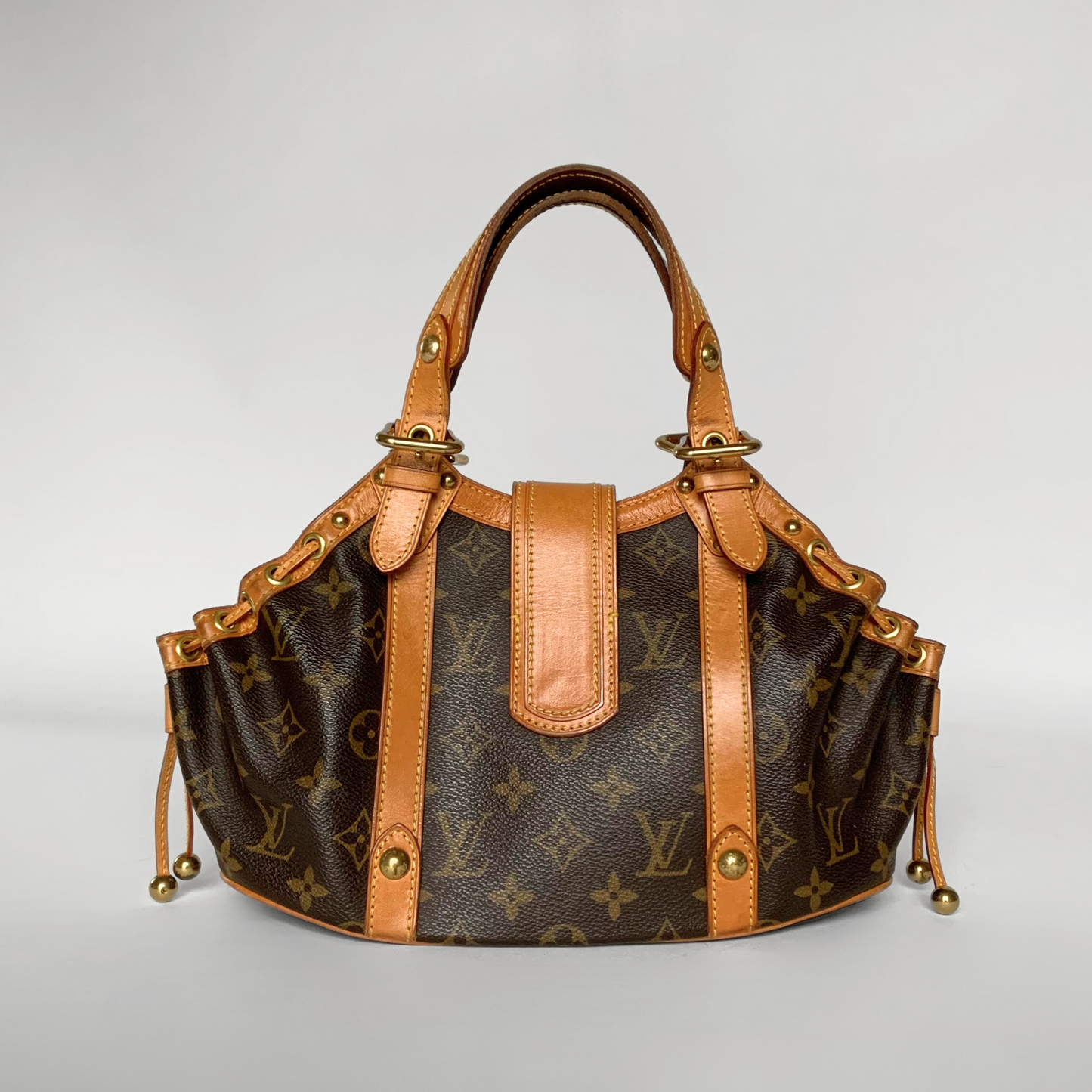 Louis Vuitton Louis Vuitton Theda Monogram Canvas (Limited Edition) - Handbags - Etoile Luxury Vintage