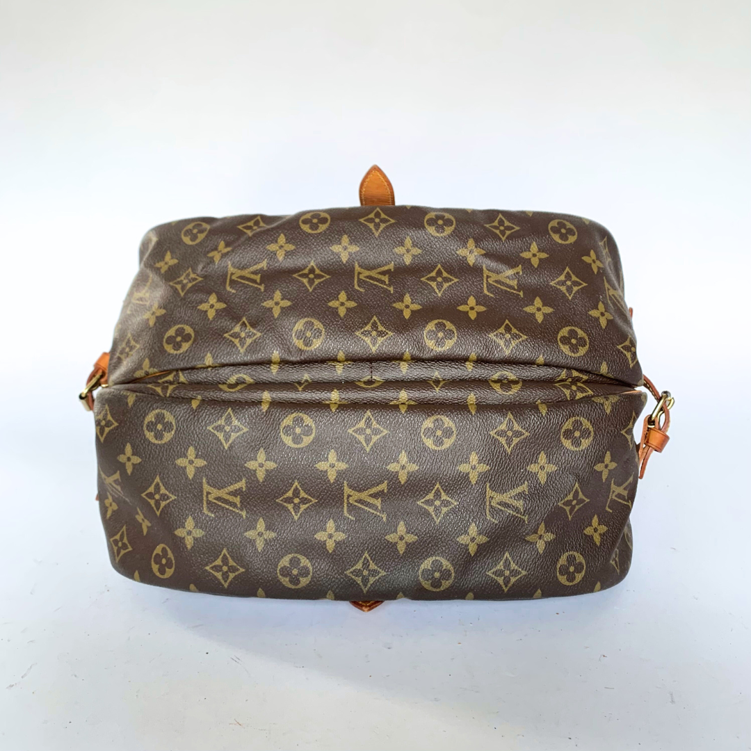 Louis Vuitton Louis Vuitton Saumur 35 Monogram Canvas - Crossbody bags - Etoile Luxury Vintage