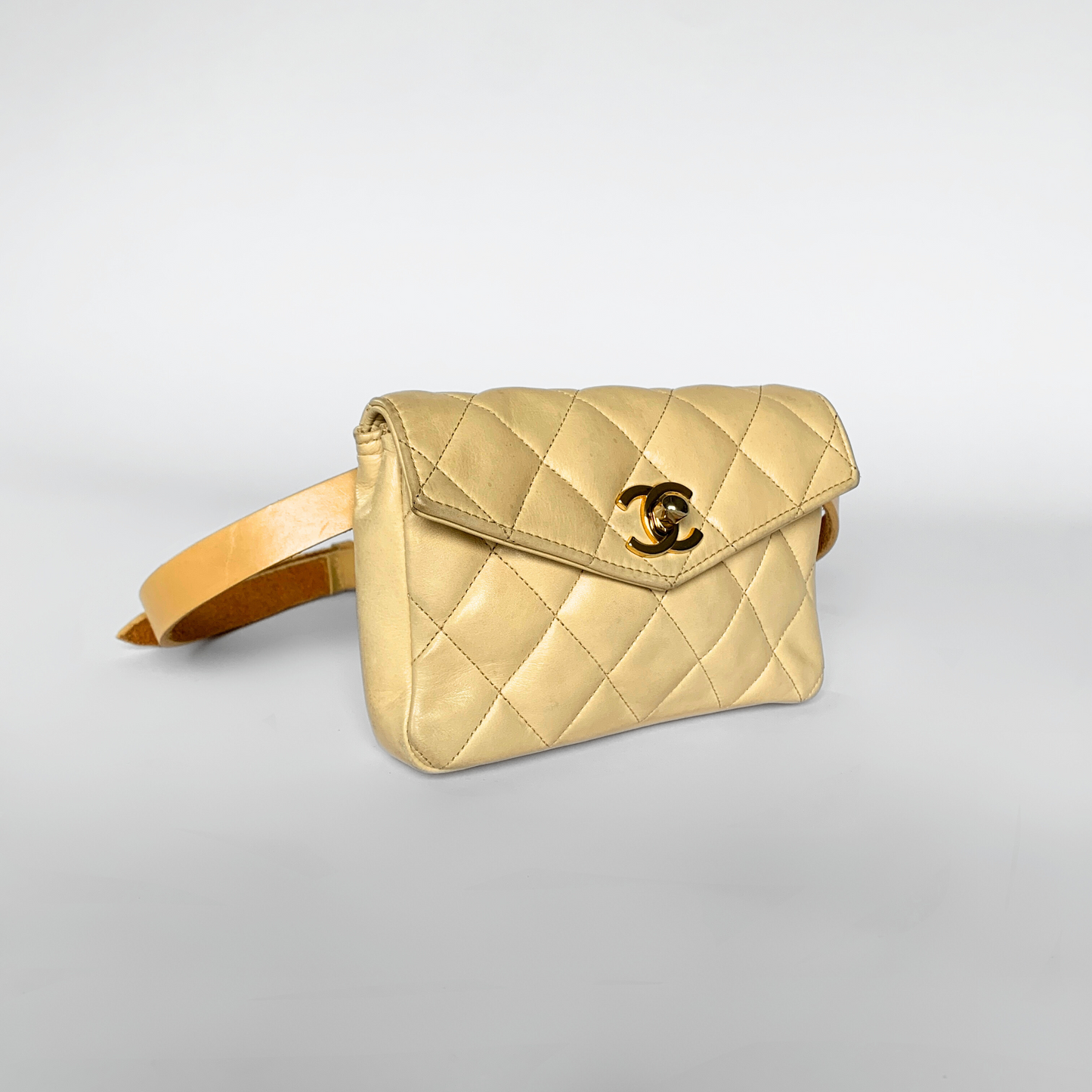 Chanel Chanel Fanny Pack Lambskin Leather - Fanny Packs - Etoile Luxury Vintage