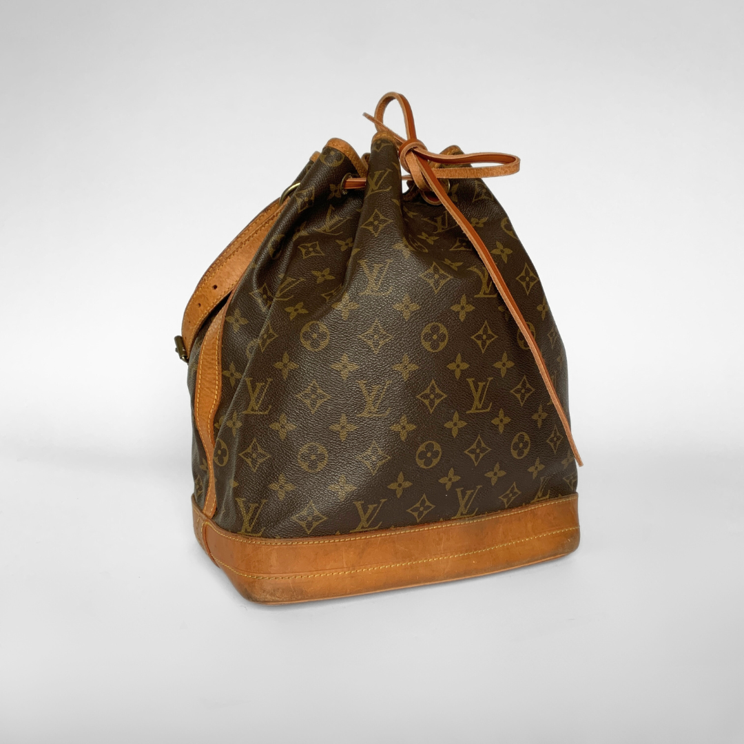 Louis Vuitton Louis Vuitton No&eacute; Monogram Canvas - Shoulder bags - Etoile Luxury Vintage