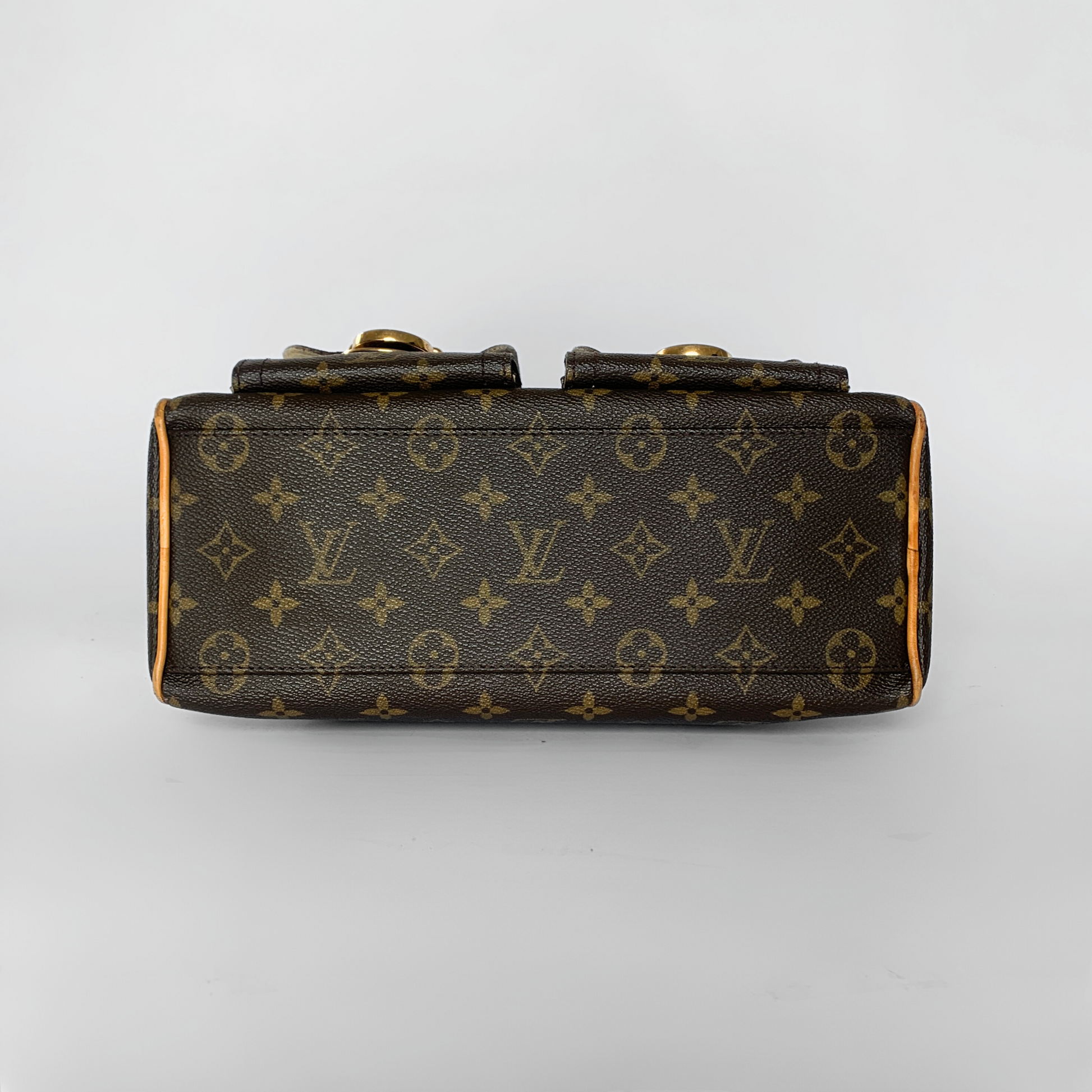 Louis Vuitton Louis Vuitton Manhattan PM Monogram Canvas - Crossbody bags - Etoile Luxury Vintage