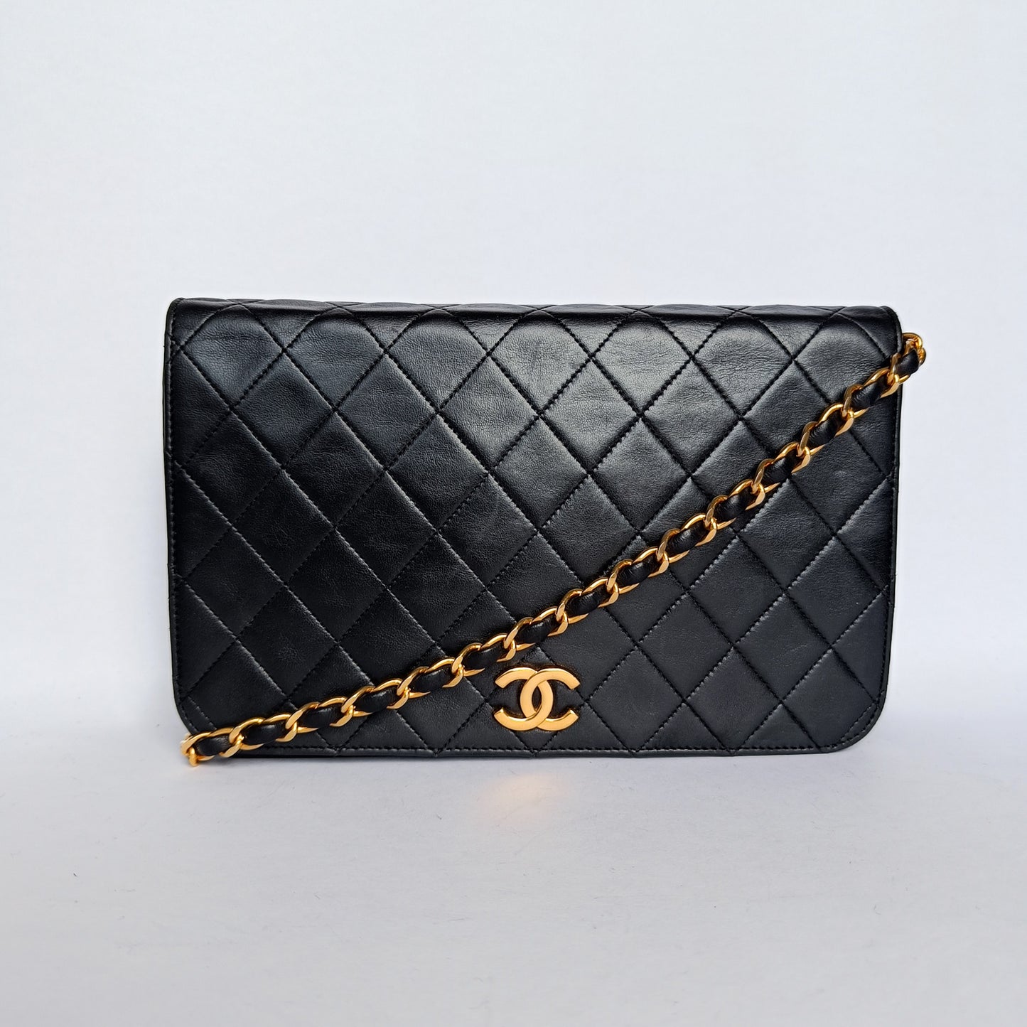 Chanel Chanel Single Full Flap Bag Lambskin Leather - Shoulder bags - Etoile Luxury Vintage