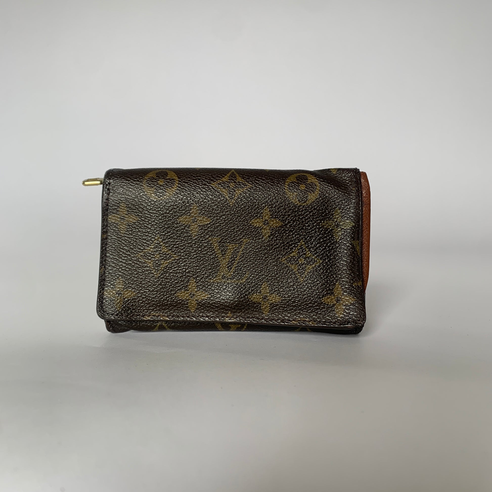 Louis Vuitton Louis Vuitton Wallet Medium Monogram Canvas - Wallets - Etoile Luxury Vintage