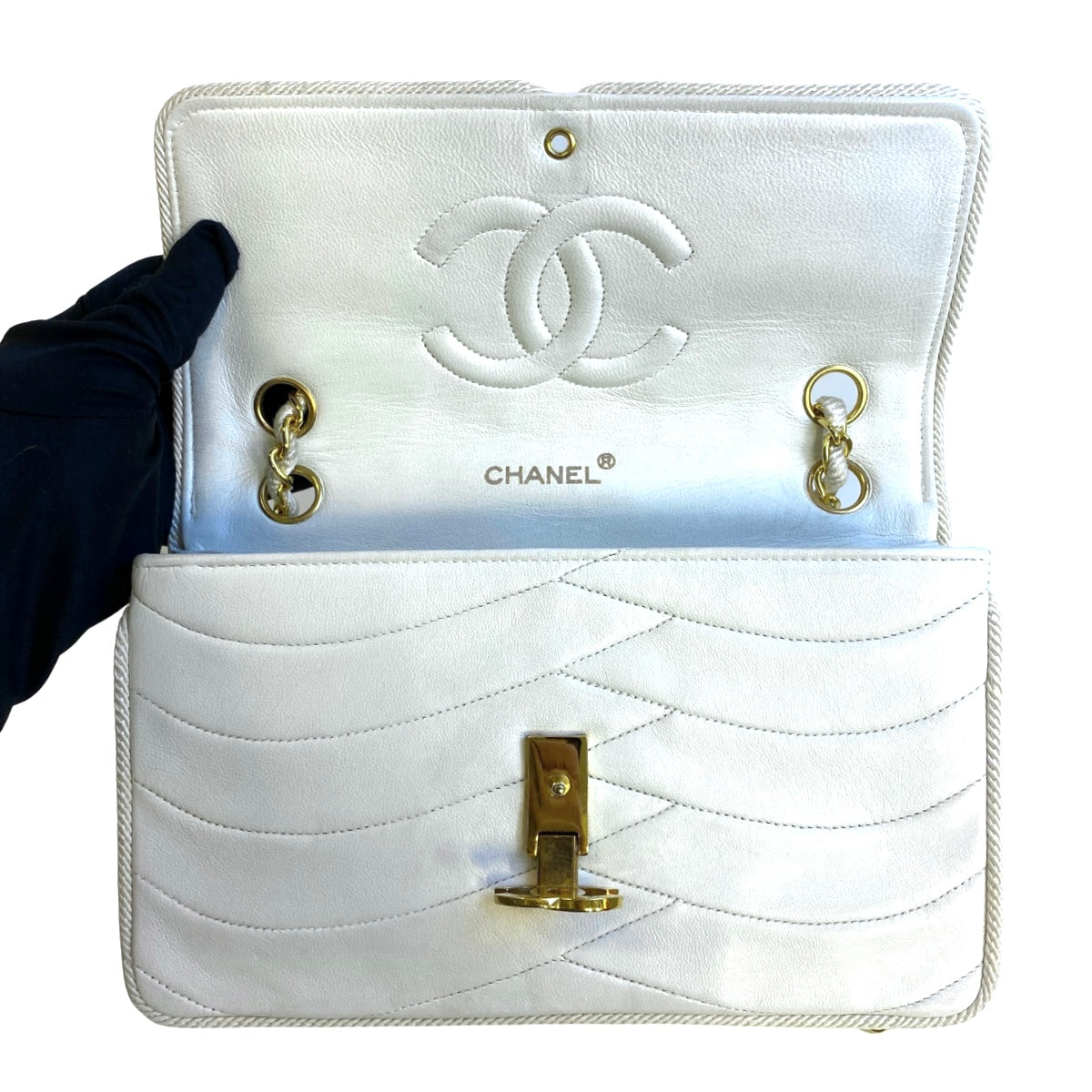 Chanel Chanel Timeless Shoulder Bag Wave Lambskin Leather - Shoulder bags - Etoile Luxury Vintage