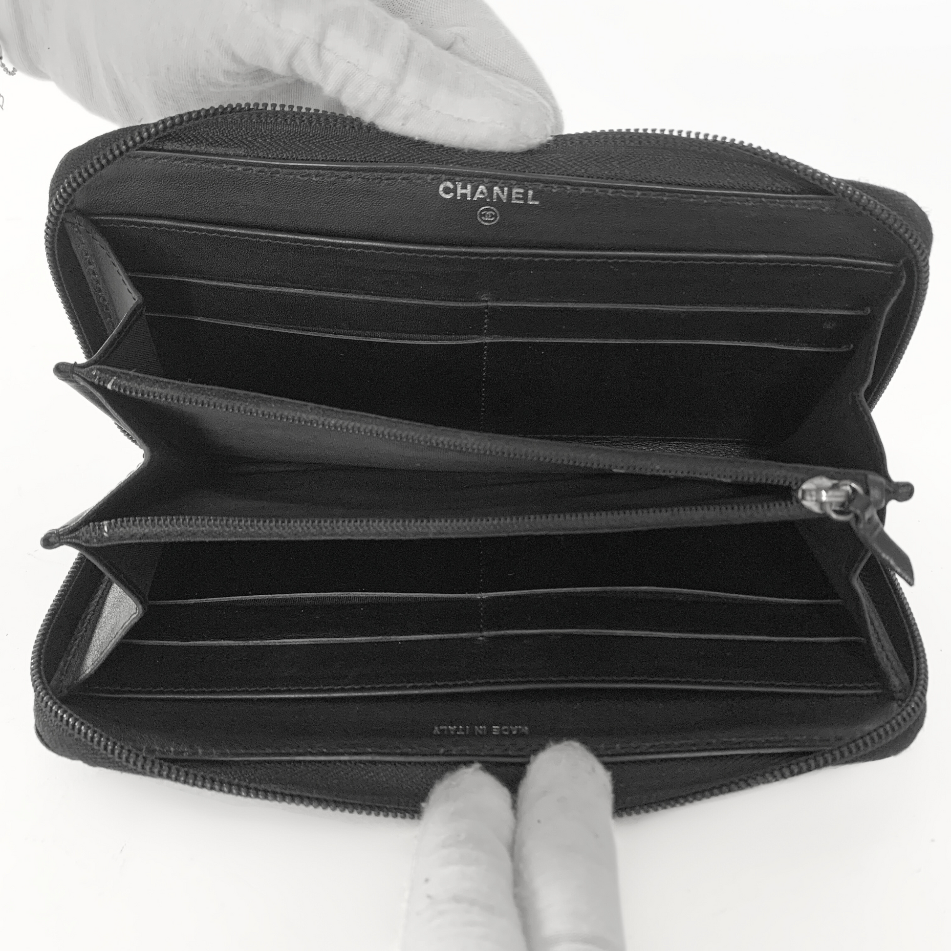 Chanel Chanel Wallet Caviar Leather - Wallets - Etoile Luxury Vintage